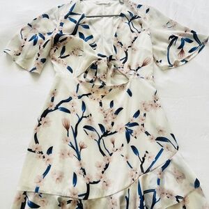 Vera & Lucy Floral Mid bow Mini Dress - Size Large